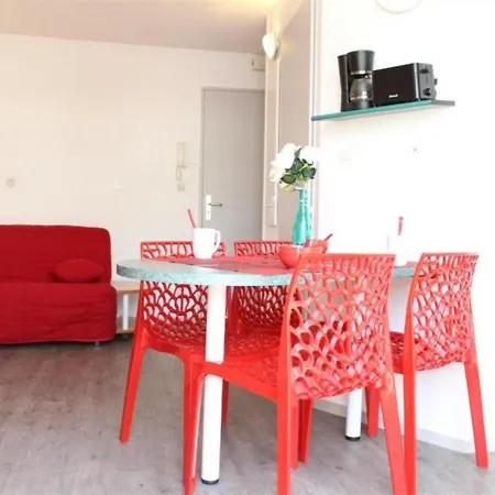 Duplex Avec Piscine, Balcon Et Parking - Proche Plage, 4 Couchages A La Rochelle - Fr-1-246-9 Apartment